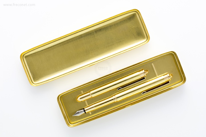 みずかけな　16本　真鍮製 ペン立て 一本用 インテリア 穴径太め みずかけな様専用 16本 真鍮製 ペン立て 一本用 インテリア 穴